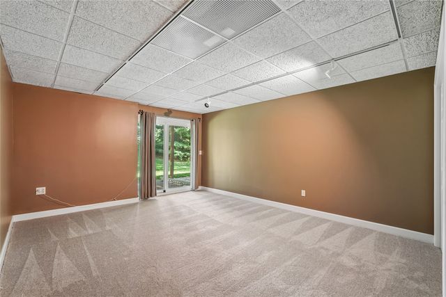 1351 Pompano Drive, Clive, IA 50325