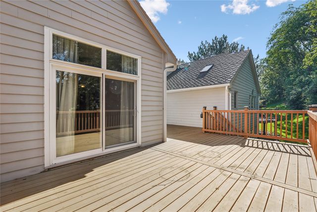 1351 Pompano Drive, Clive, IA 50325