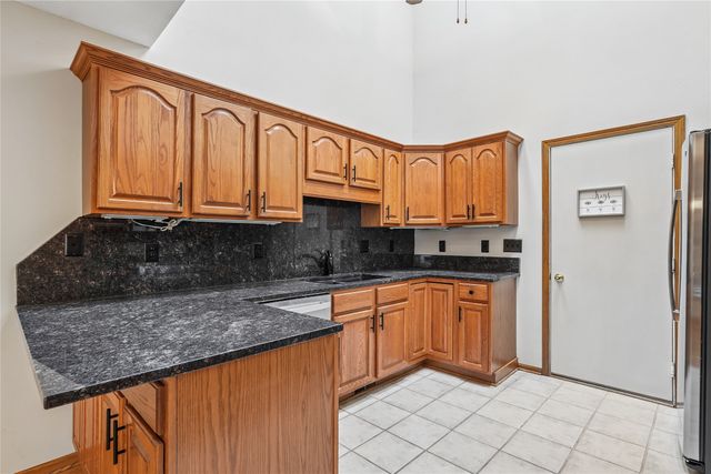 1351 Pompano Drive, Clive, IA 50325