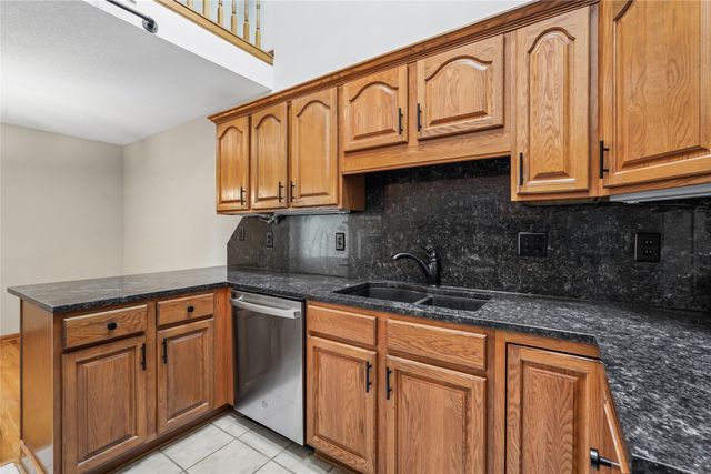 1351 Pompano Drive, Clive, IA 50325