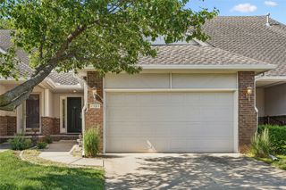 1351 Pompano Drive, Clive, IA 50325