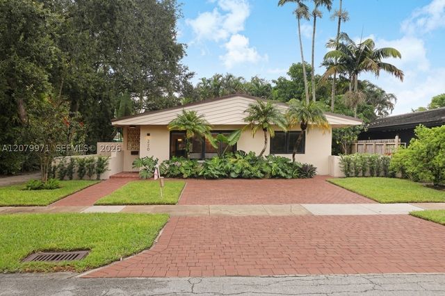 220 NE 105th St, Miami Shores, FL 33138