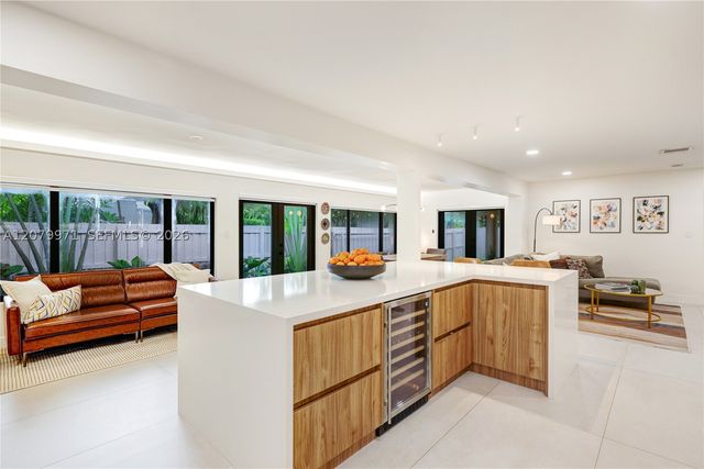 220 NE 105th St, Miami Shores, FL 33138