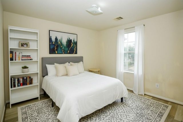 13034 Stratford Skies Lane, Houston, TX 77072