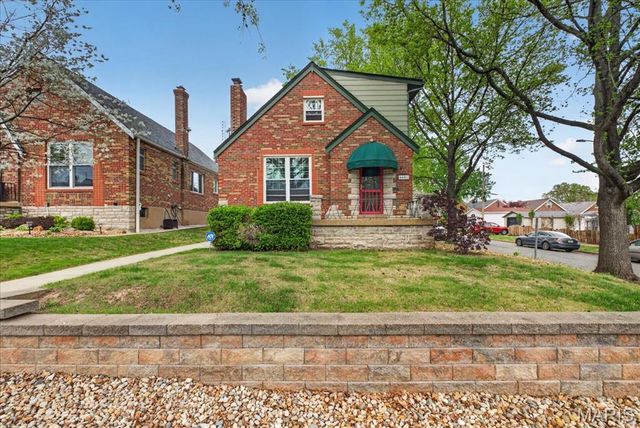 6601 Lindenwood Place, St Louis, MO 63109