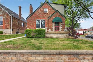 6601 Lindenwood Place, St Louis, MO 63109