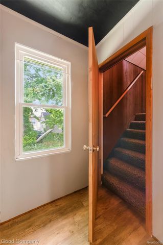 836 W Silver Lake Road, Fenton, MI 48430