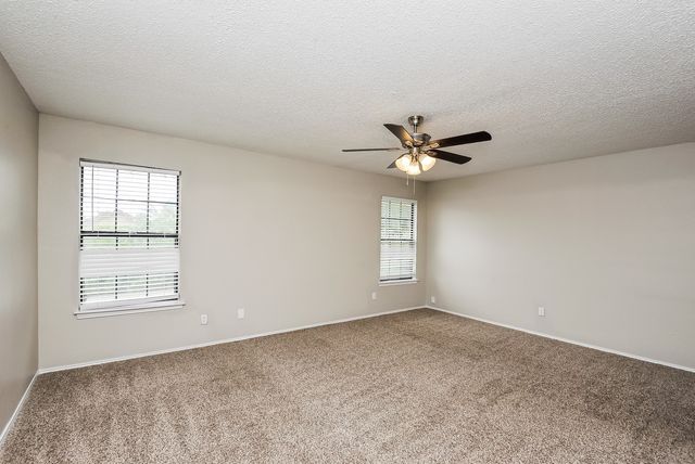 2529 Forest Creek Drive, Fort Worth, TX 76123