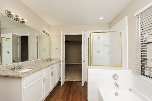 2529 Forest Creek Drive, Fort Worth, TX 76123