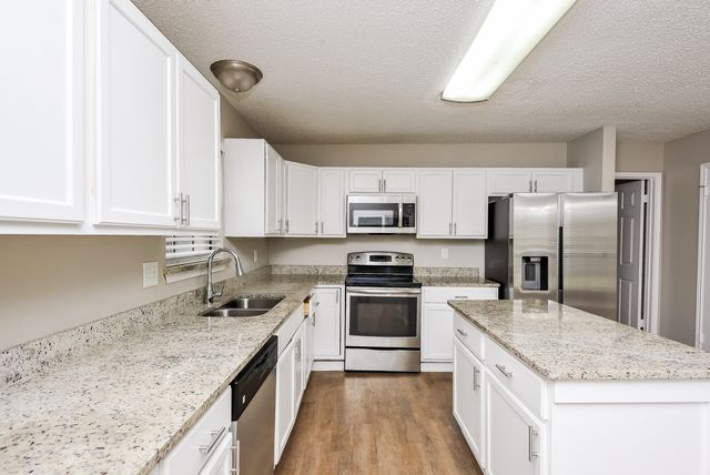 2529 Forest Creek Drive, Fort Worth, TX 76123
