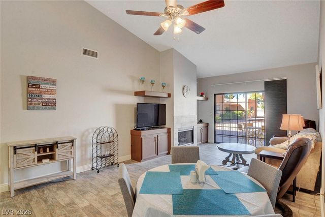 2851 VALLEY VIEW Boulevard 1016, Las Vegas, NV 89102