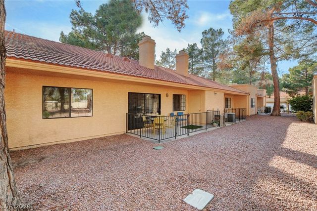 2851 VALLEY VIEW Boulevard 1016, Las Vegas, NV 89102