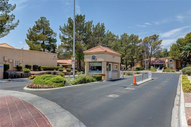 2851 VALLEY VIEW Boulevard 1016, Las Vegas, NV 89102