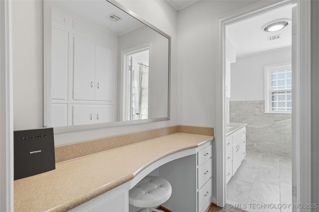 2881 E 35th Place, Tulsa, OK 74105