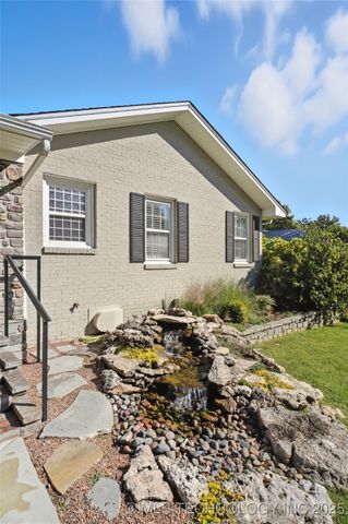 2881 E 35th Place, Tulsa, OK 74105