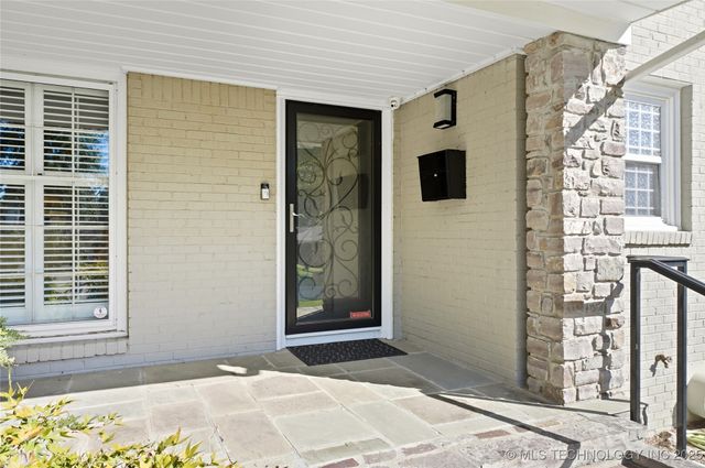 2881 E 35th Place, Tulsa, OK 74105