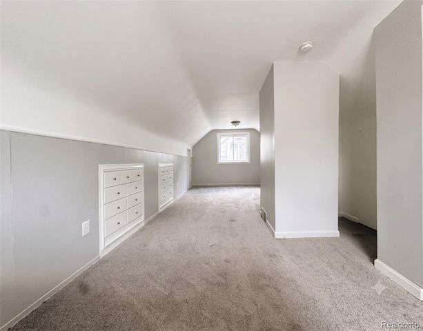 24644 Lauren Avenue, Warren, MI 48089