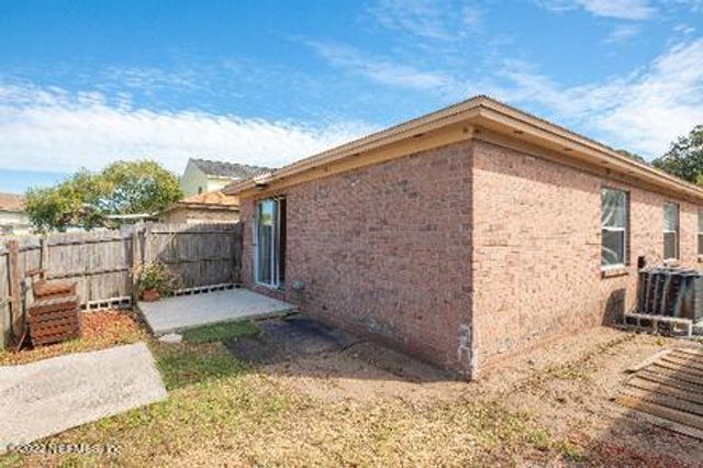 2548 AMERICAS CUP Circle E, Atlantic Beach, FL 32333