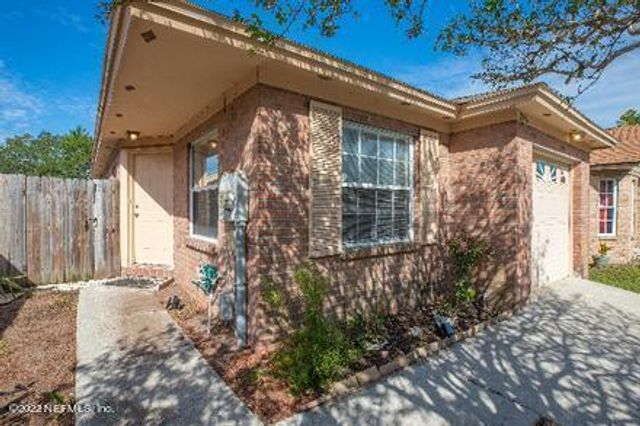 2548 AMERICAS CUP Circle E, Atlantic Beach, FL 32333