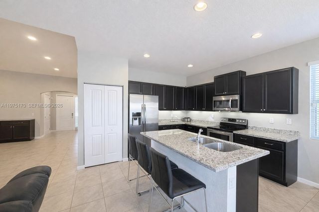 4103 NE 20th St, Homestead, FL 33033