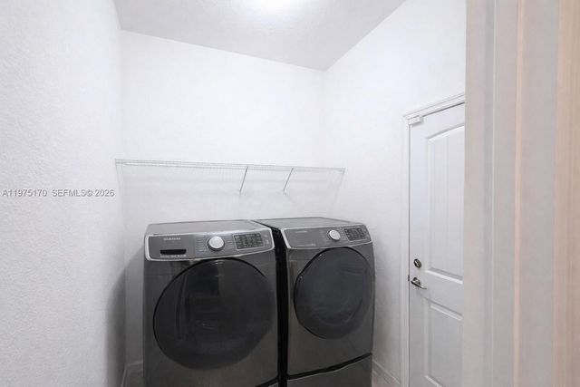 4103 NE 20th St, Homestead, FL 33033