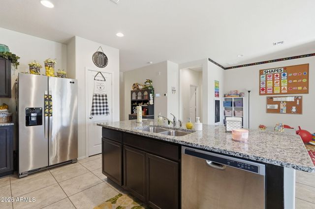 3013 S 78TH Drive, Phoenix, AZ 85043