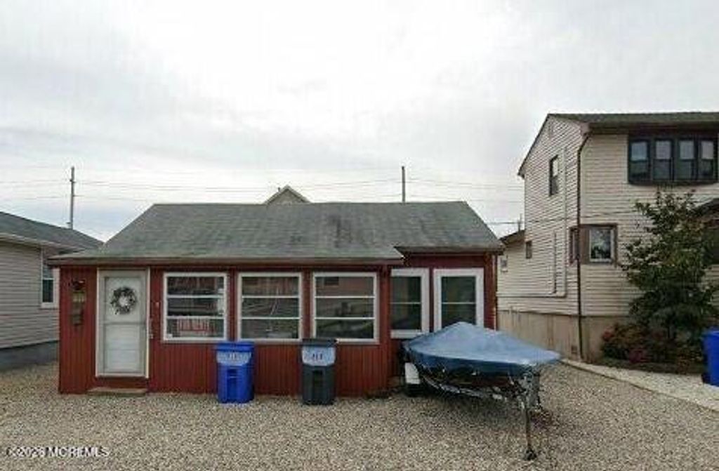 213 Harding Avenue, Seaside Heights, NJ 08751