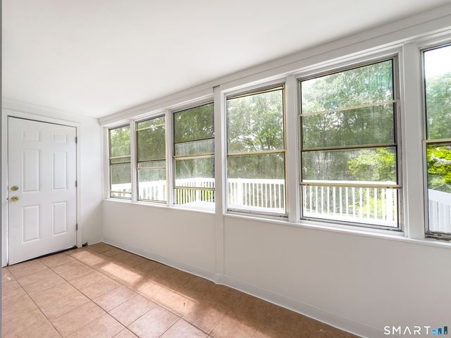 44 Quinsigamond Avenue, Waterbury, CT 06708