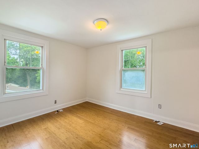 44 Quinsigamond Avenue, Waterbury, CT 06708