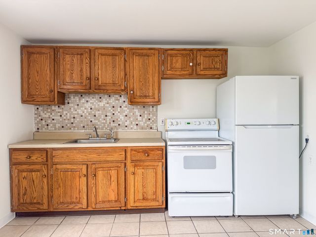 44 Quinsigamond Avenue, Waterbury, CT 06708