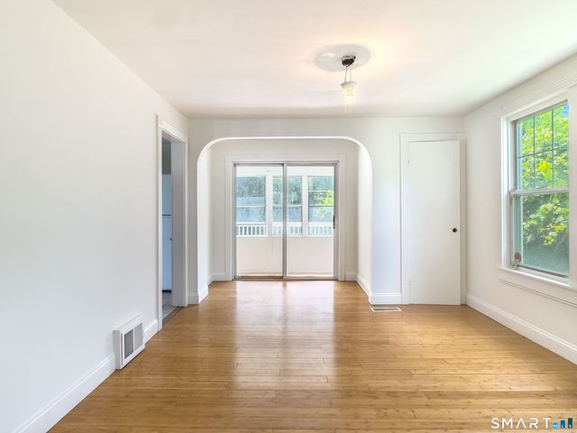 44 Quinsigamond Avenue, Waterbury, CT 06708