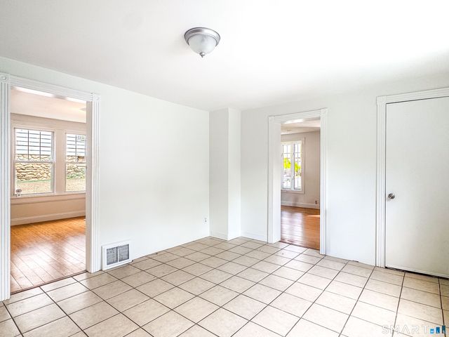 44 Quinsigamond Avenue, Waterbury, CT 06708