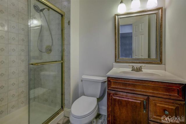40 Staghorn Drive, Old Bridge, NJ 07747