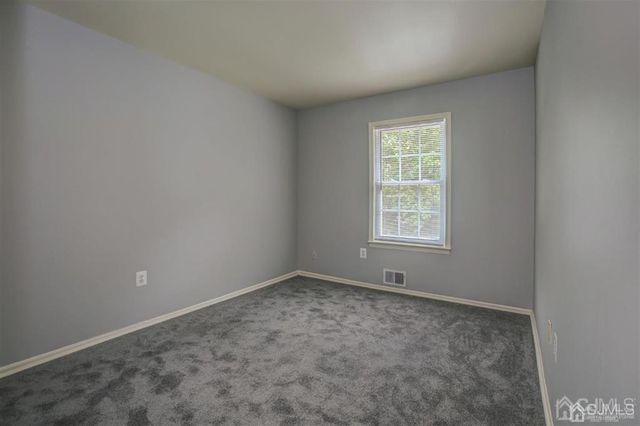 40 Staghorn Drive, Old Bridge, NJ 07747