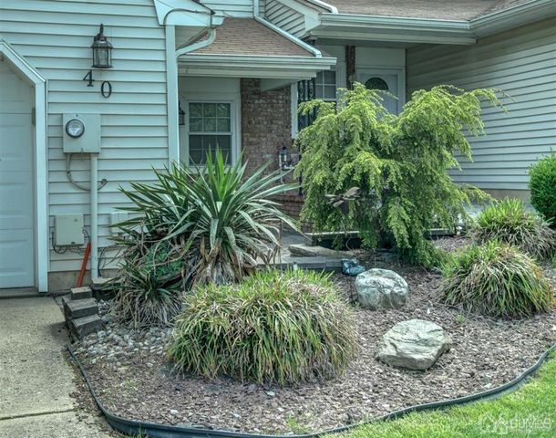 40 Staghorn Drive, Old Bridge, NJ 07747