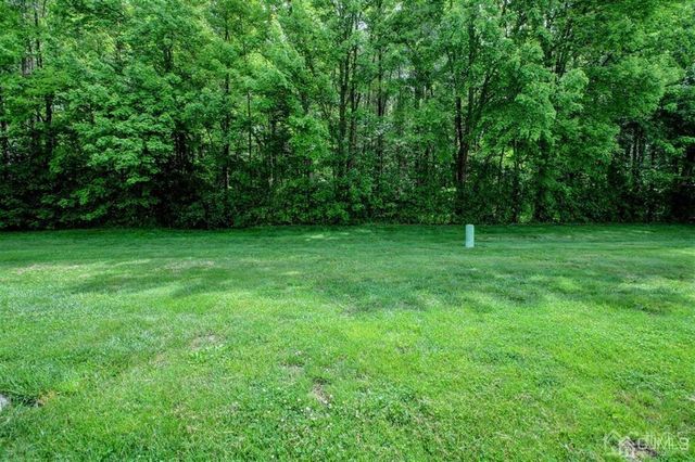 40 Staghorn Drive, Old Bridge, NJ 07747