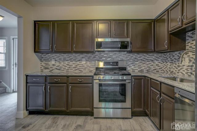 40 Staghorn Drive, Old Bridge, NJ 07747