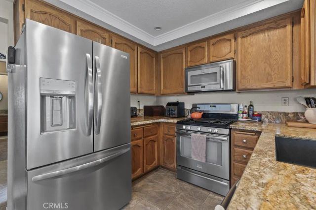 29042 Jasmine Creek, Highland, CA 92346