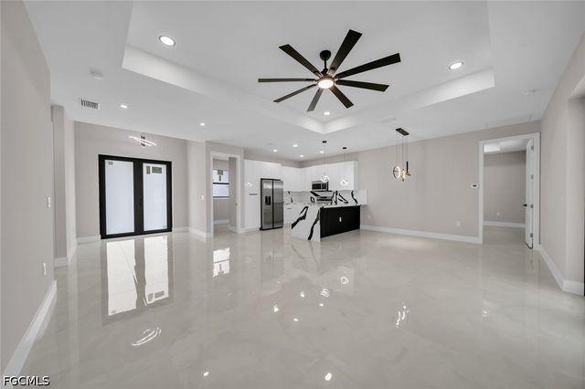 3620 6th ST SW, Lehigh Acres, FL 33976