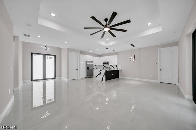 3620 6th ST SW, Lehigh Acres, FL 33976