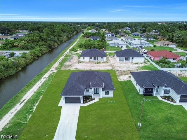 3620 6th ST SW, Lehigh Acres, FL 33976