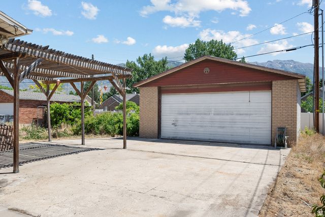 150 N CAVEMAN BLVD, American Fork, UT 84003