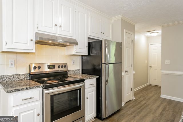 125 Whispering Pine Drive, Covington, GA 30016
