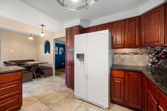 2508 Mardell Drive, Arlington, TX 76016