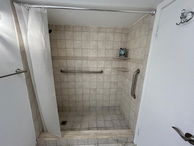 3115 Oakland Shores Drive E103, Oakland Park, FL 33309
