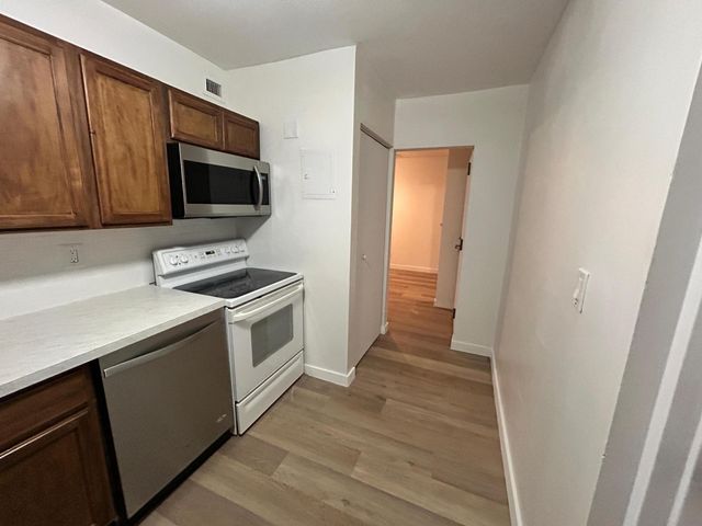 3115 Oakland Shores Drive E103, Oakland Park, FL 33309