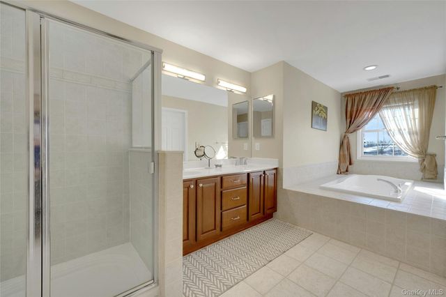 1204 Half Moon Bay Drive, Croton-on-hudson, NY 10520