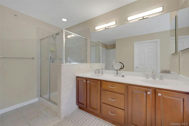 1204 Half Moon Bay Drive, Croton-on-hudson, NY 10520