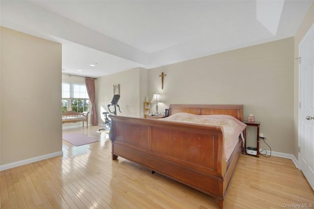 1204 Half Moon Bay Drive, Croton-on-hudson, NY 10520