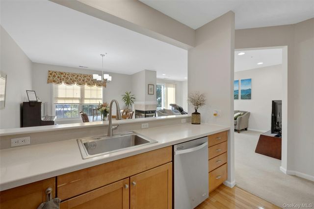 1204 Half Moon Bay Drive, Croton-on-hudson, NY 10520